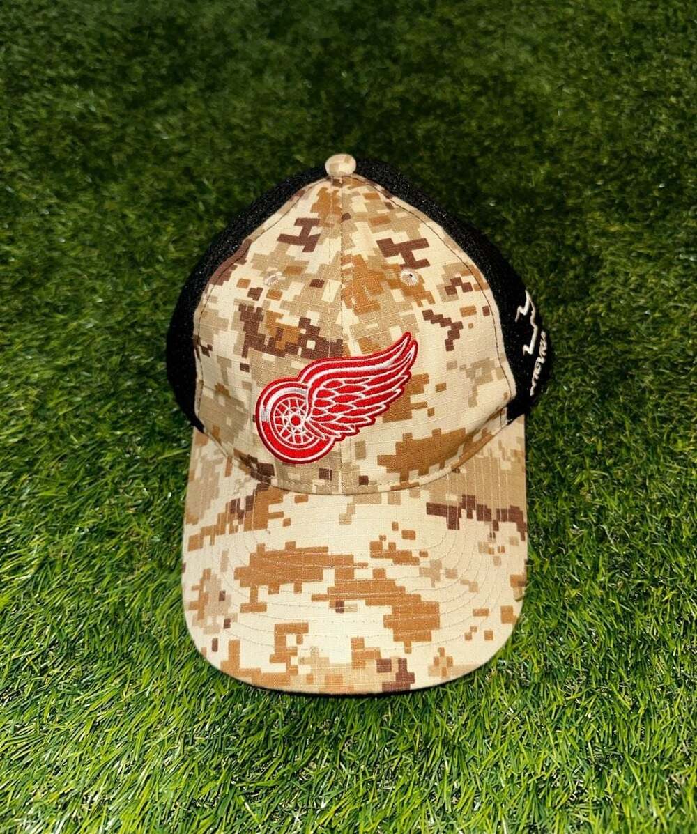 Alexander Global Promotions Detroit Red Wings Chevrolet Digital Desert Camo Mesh